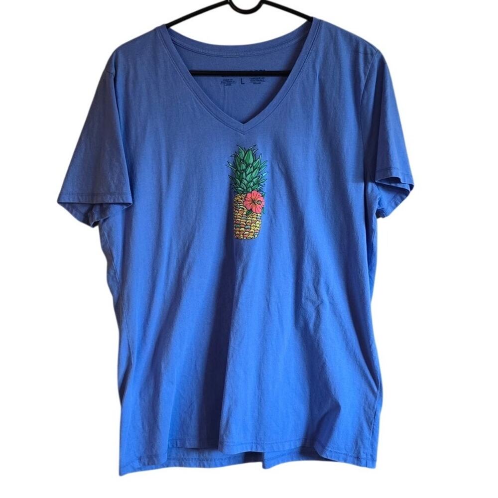 Life is good pineapple v neck t shirt size large